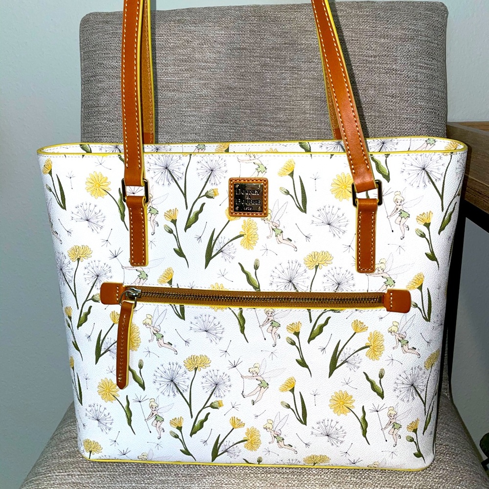 DOONEY AND BOURKE DISNEY TINKERBELL TOTE!